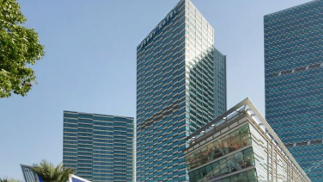 上海嘉里中心巴寶莉旗艦店